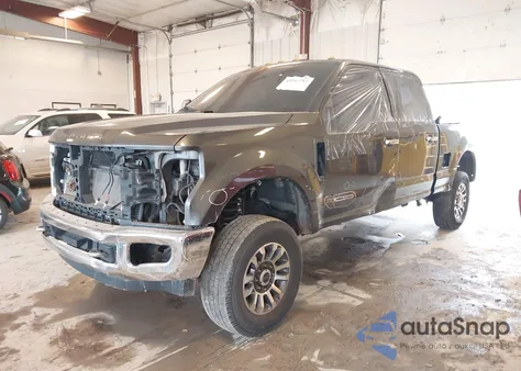 2017 Ford F-250 Xlt z USA, uszkodzony, nr VIN 1FT7W2BT1HEE69676